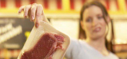 Продукты сомнительной свежести из магазина Несвежие продукты в магазине